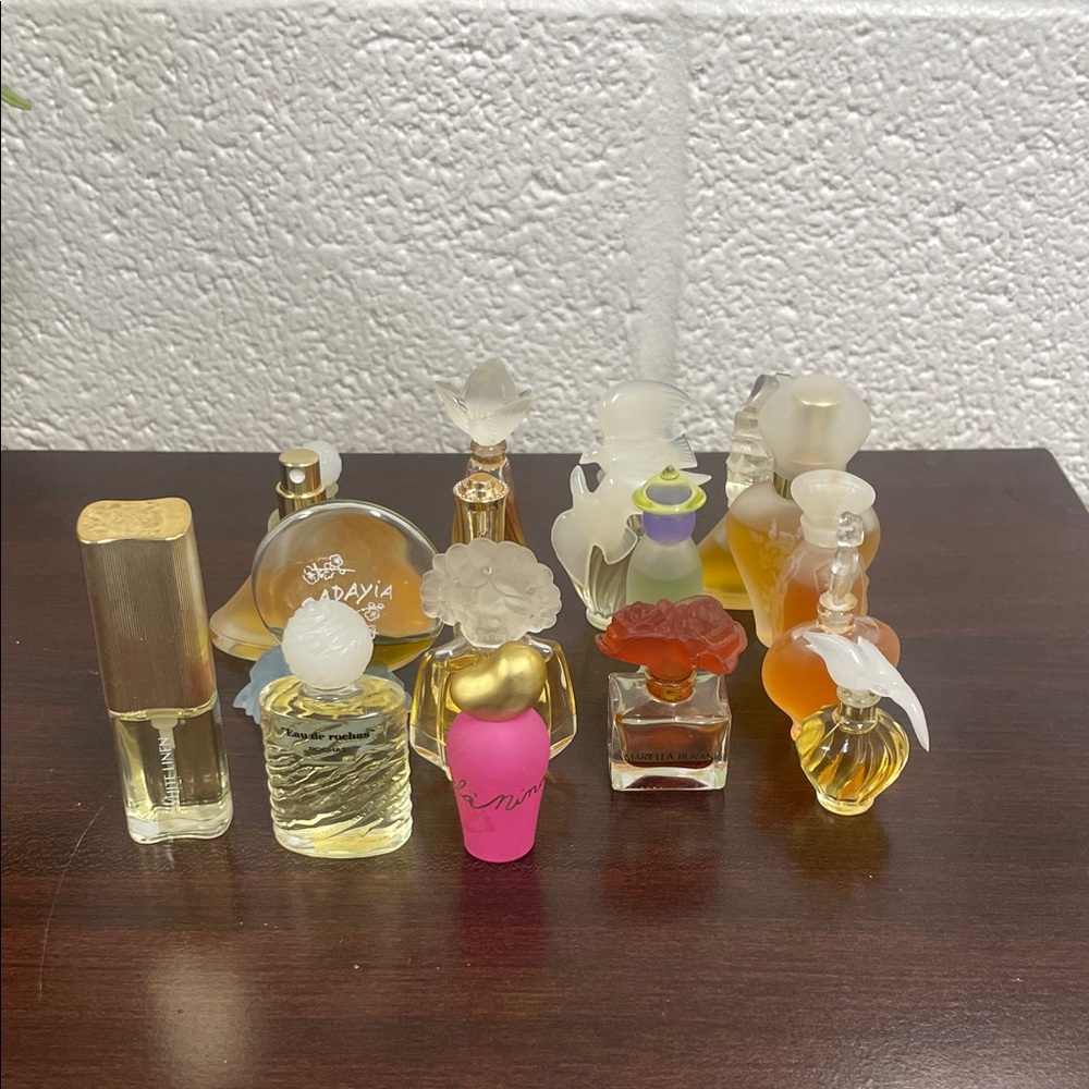 Vintage miniature‎ Assorted Mini Perfume Bottles Collection